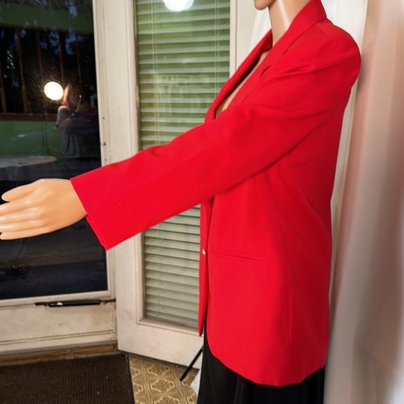 Sag, harbor, petite size 6 double breasted, longsleeved red blazer - Picture 6 of 8